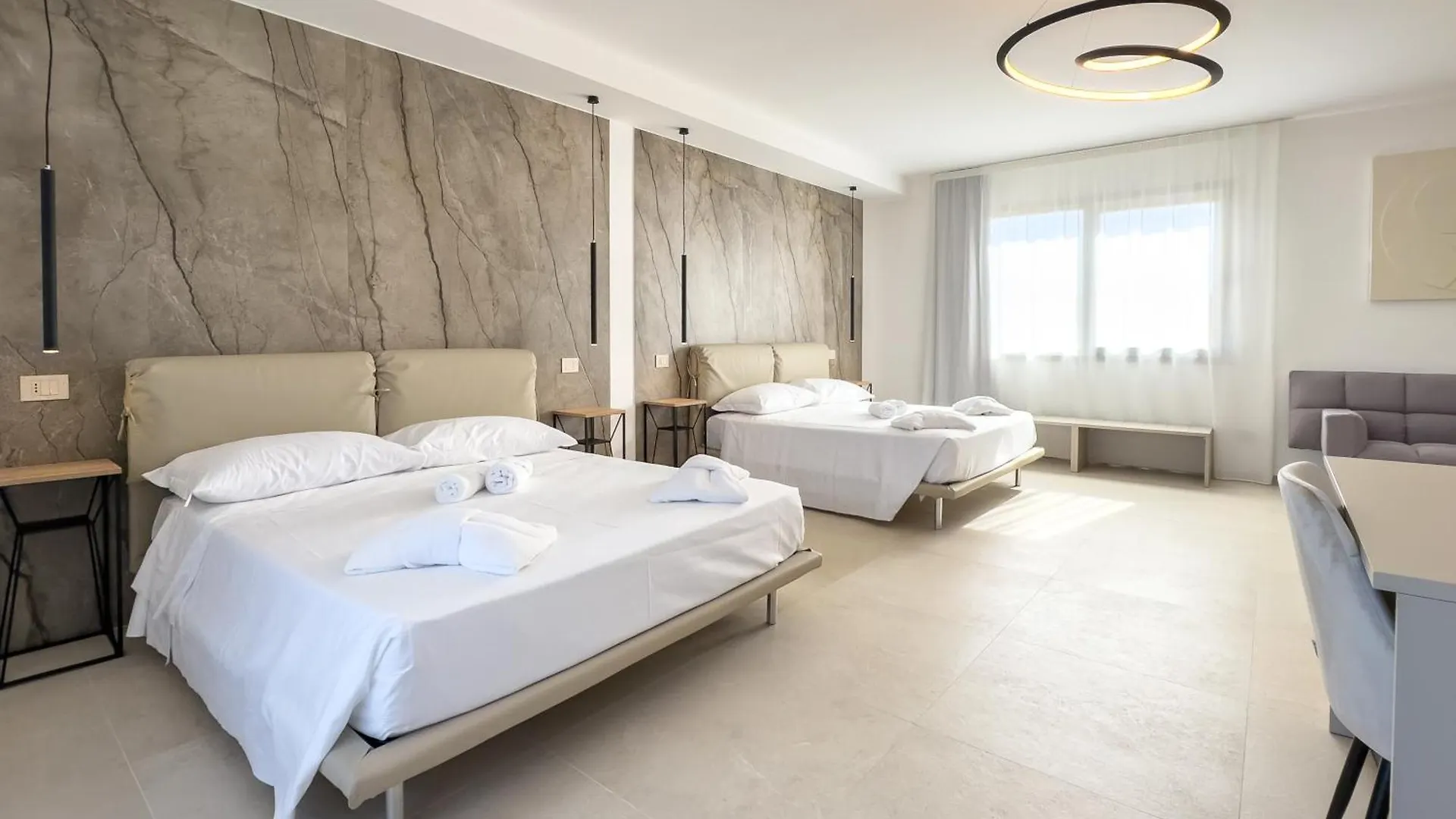 Hotel Il Crepuscolo Marispica Santa Maria Del Focallo 2*,  Italia